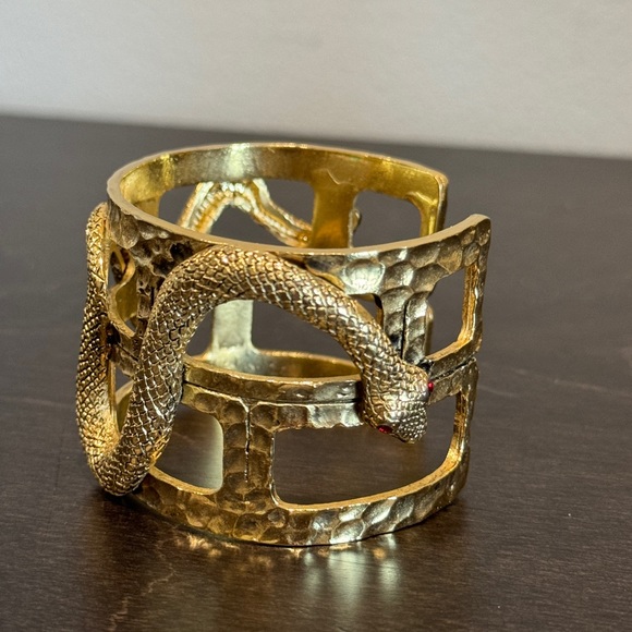 Skova Jewelry Snake Bracelet - Picture 6 of 6